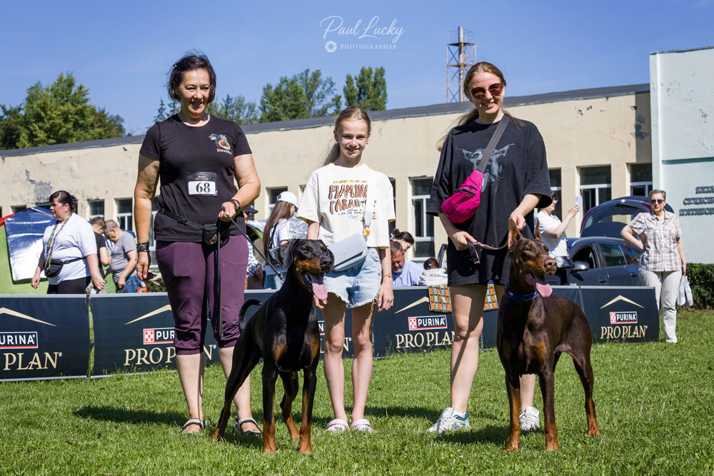 Me with Nyx Night Goddess deGV, Ksenia and Iryna Rymar with Elvenrose deGV  Me with Nyx Night Goddess deGV, Ksenia and Iryna Rymar with Elvenrose deGV